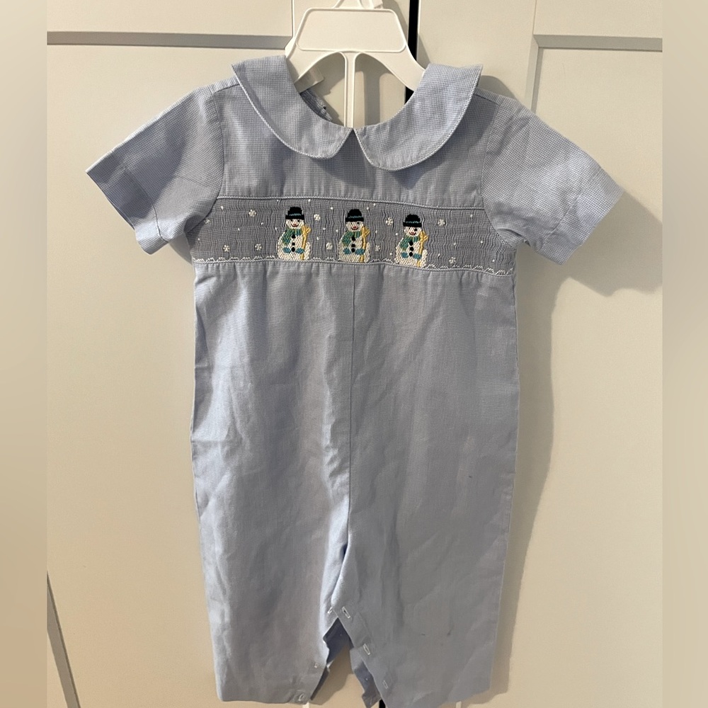 Snowman smocked outfit size 2